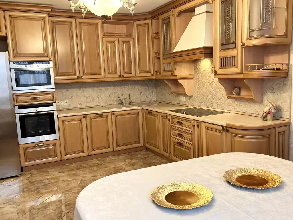 3-к кв. Москва ул. Богданова, 2к1 (131.5 м) - Фото 1