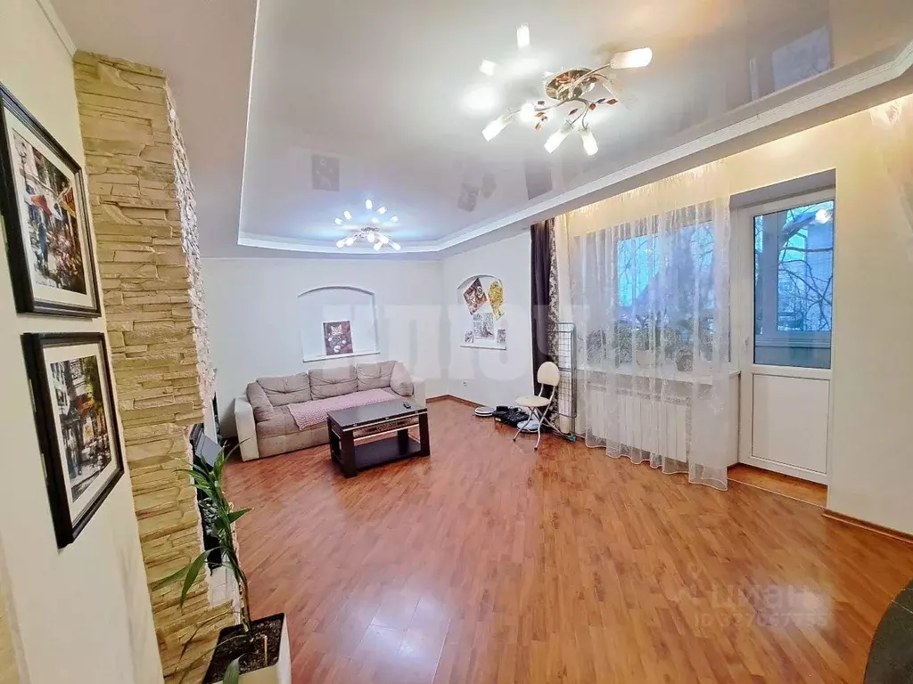 4-к кв. Вологодская область, Сокол Архангельская ул., 2 (80.0 м) - Фото 1