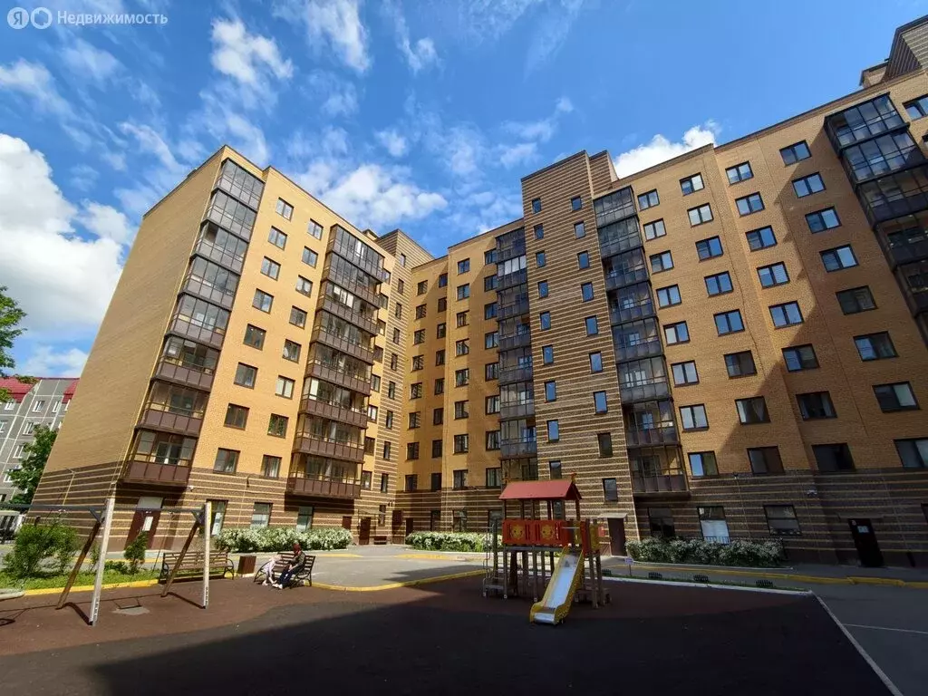 3-комнатная квартира: Гатчина, улица Хохлова, 20 (90 м) - Фото 1