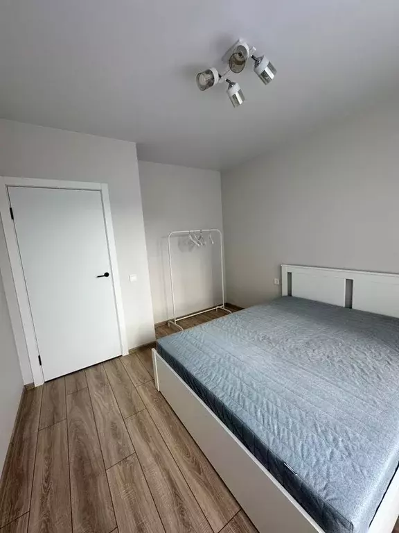 1-к кв. Свердловская область, Екатеринбург ул. Пехотинцев, 2Г (44.0 м) - Фото 1