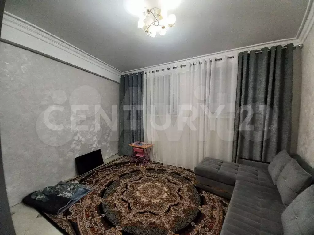 1-к. квартира, 42 м, 1/10 эт. - Фото 1