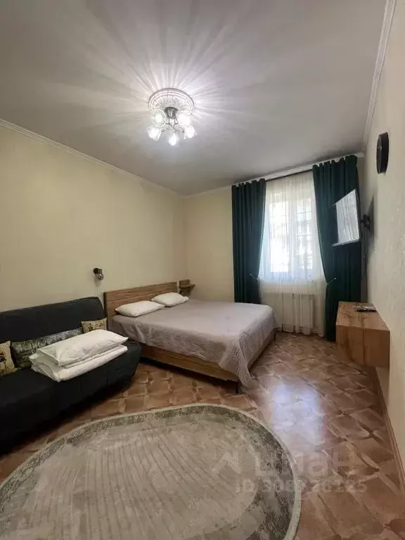 1-к кв. Ставропольский край, Кисловодск ул. Авиации, 3 (40.0 м) - Фото 0