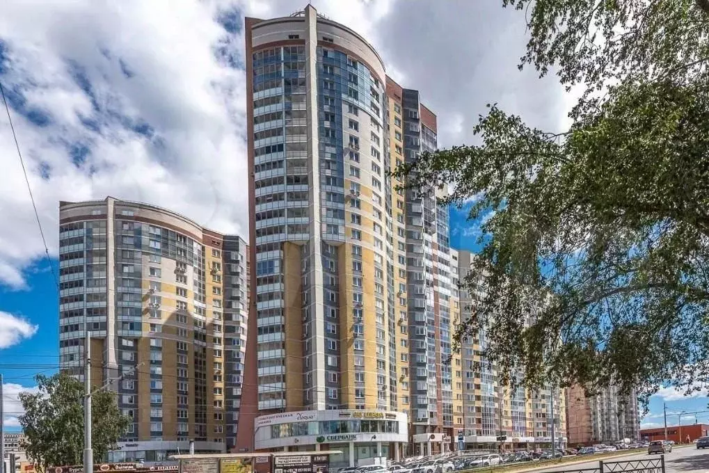 2-к кв. Свердловская область, Екатеринбург ул. Уральская, 75 (73.0 м) - Фото 1
