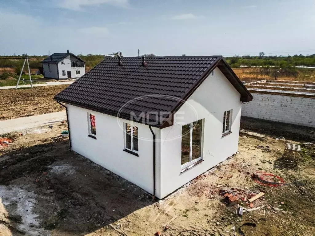 Дом в Калининградская область, Гурьевский муниципальный округ, пос. ... - Фото 1