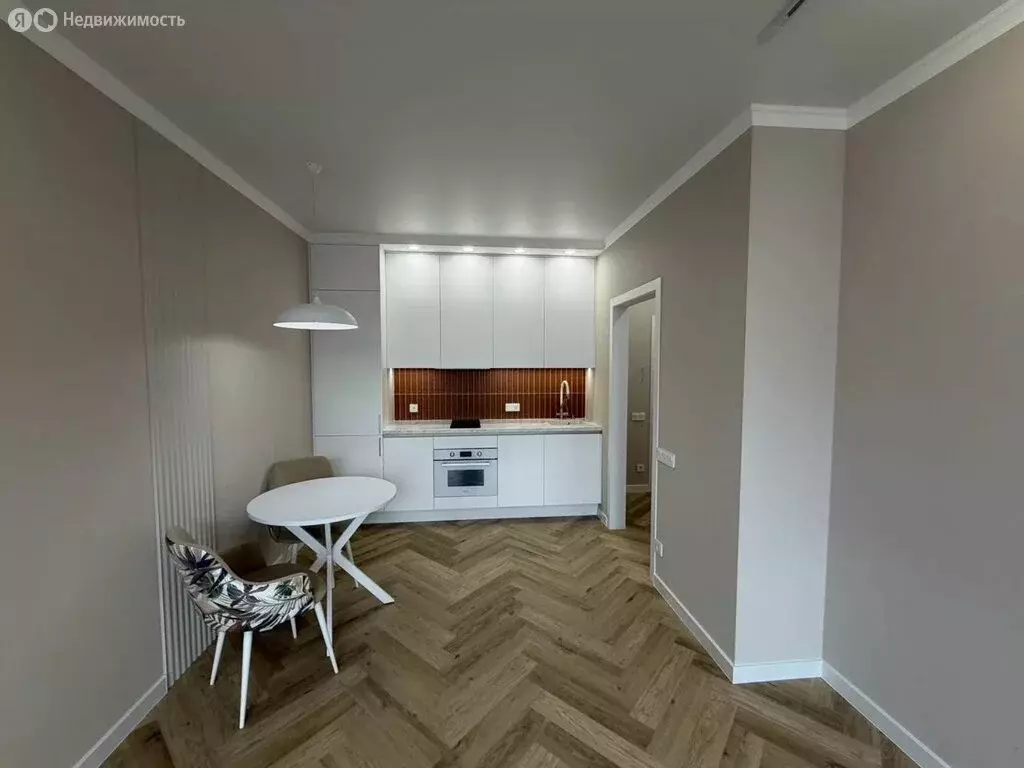Квартира-студия: Тюмень, улица Вадима Бованенко, 7 (29 м) - Фото 2