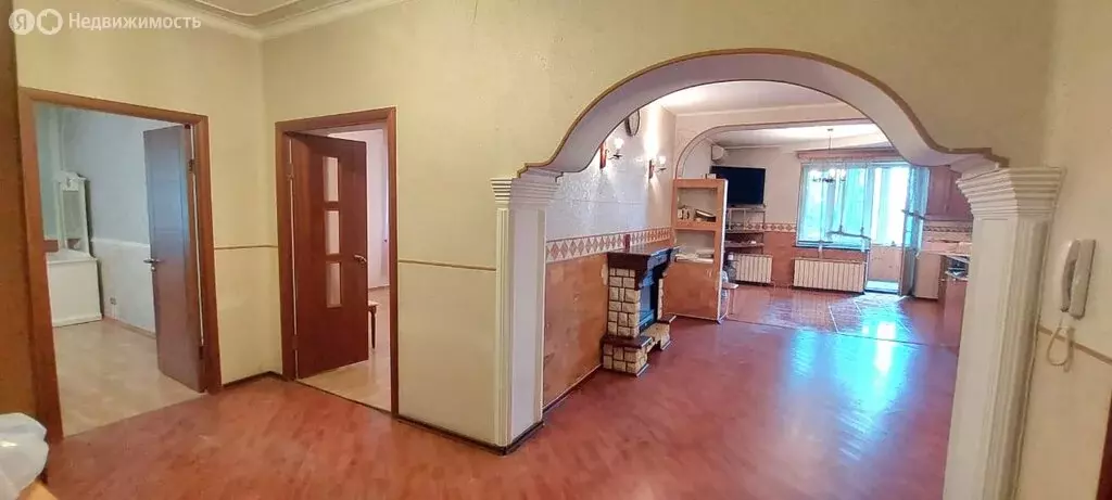 3-комнатная квартира: Якутск, улица Петровского, 17/2 (92.3 м) - Фото 1