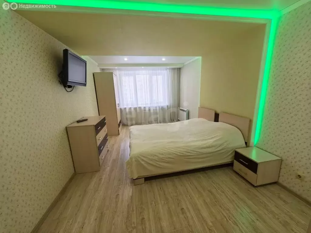 2-комнатная квартира: Брянск, Бежицкая улица, 1к7 (70.3 м) - Фото 1