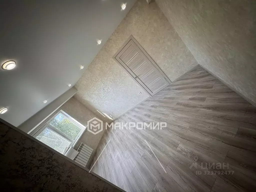 3-к кв. Орловская область, Орел пл. Поликарпова, 10 (55.0 м) - Фото 1