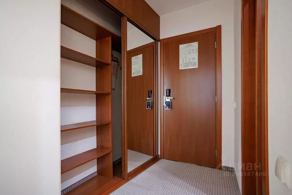 Комната Челябинская область, Челябинск ул. Маркса, 131 (24.0 м) - Фото 2