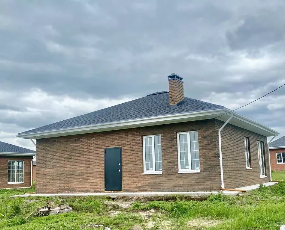 Дом в Татарстан, с. Высокая Гора ул. Мира, 7кв2 (90 м) - Фото 0