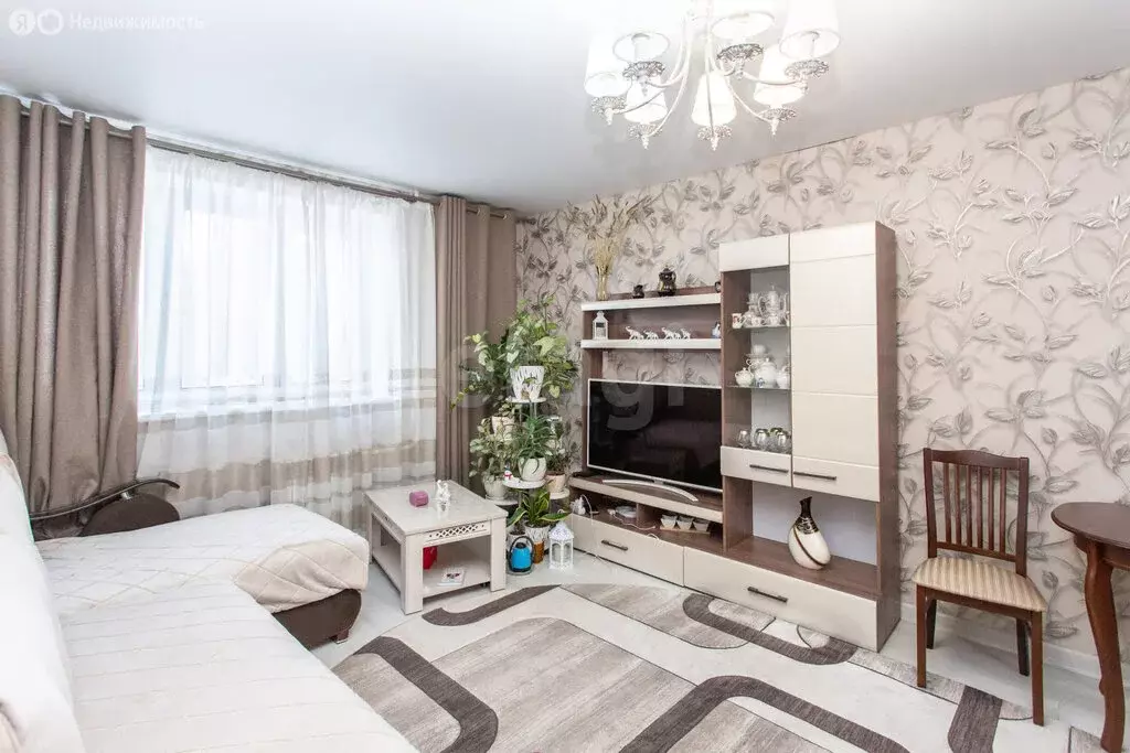 1-комнатная квартира: Тобольск, 15-й микрорайон, 23 (42.2 м) - Фото 0