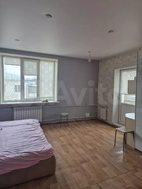 Комната 22 м в 4-к., 4/4 эт. - Фото 0