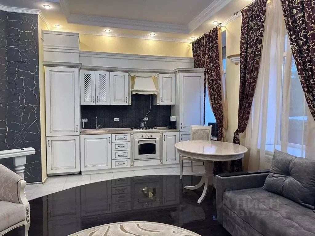 Студия Ставропольский край, Кисловодск ул. Ермолова, 19 (50.0 м) - Фото 1