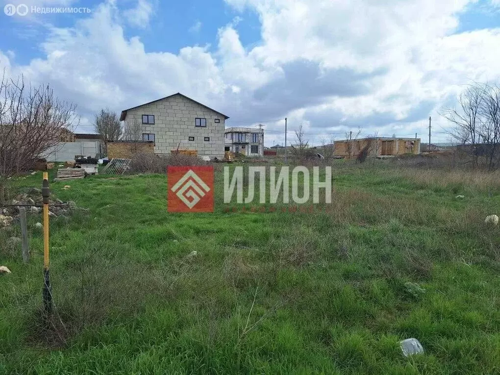 Участок в Мирное, улица Ашота Аматуни, 10 (6 м) - Фото 1