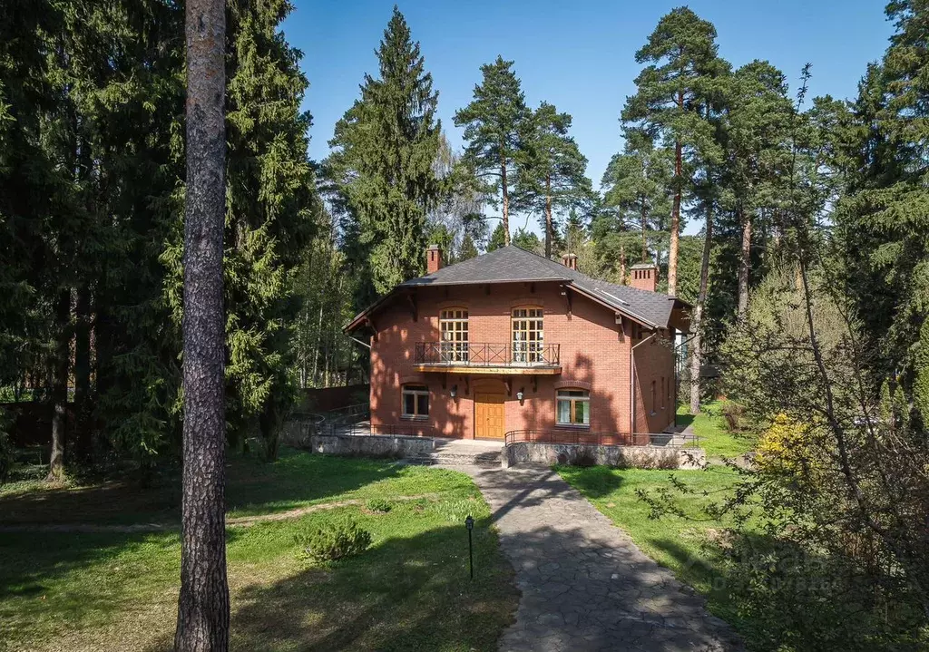 Дом в Московская область, Мытищи ул. Постышева (284 м) - Фото 1