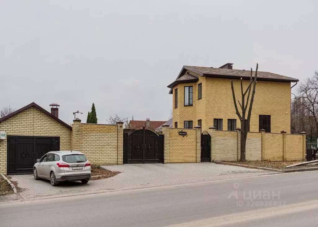 Дом в Воронежская область, Воронеж Путиловская ул., 54 (221 м) - Фото 1