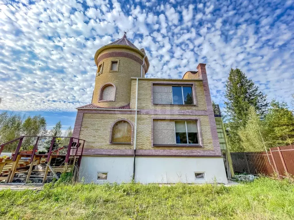 Дом в Ленинградская область, Гатчинский район, Дружная Горка городской ... - Фото 0