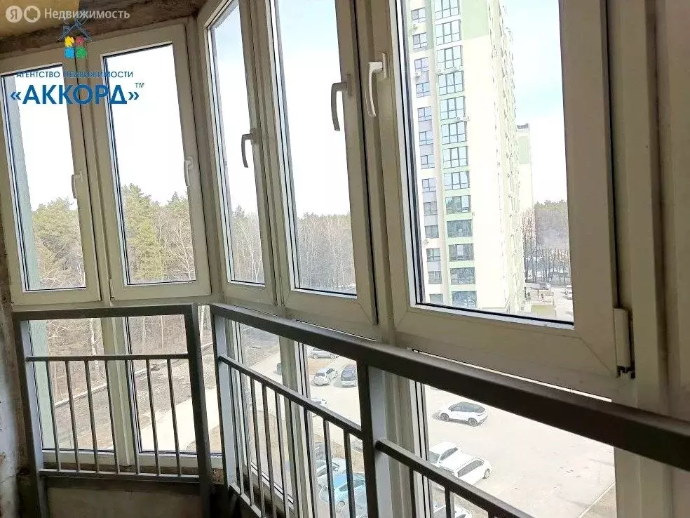 3-комнатная квартира: Барнаул, 6-я Нагорная улица, 15Г/8 (81.16 м) - Фото 1