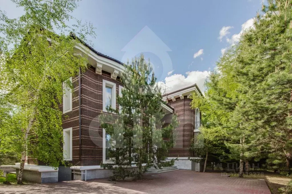 Коттедж в Московская область, Одинцовский городской округ, д. ... - Фото 1