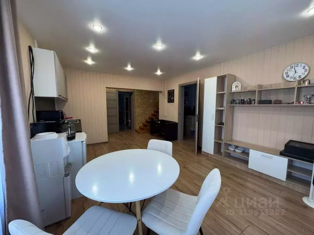 Дом в Иркутская область, Иркутск ул. 2-я Аларская, 52 (151 м) - Фото 1