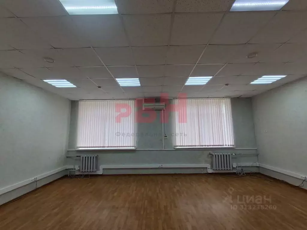 Офис в Тюменская область, Тюмень ул. Республики, 211 (42 м) - Фото 0