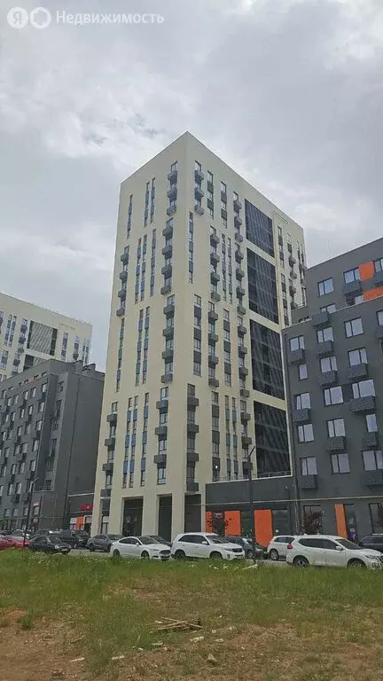 Квартира-студия: Симферополь, проспект Александра Суворова, 15к9 (55 ... - Фото 1