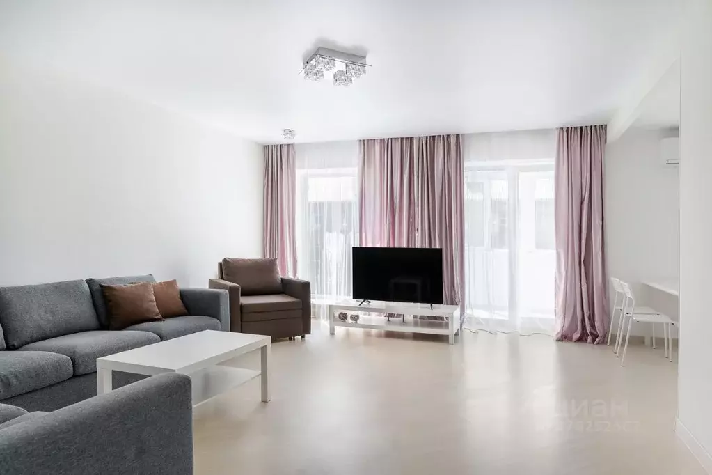 3-к кв. Приморский край, Владивосток ул. Овчинникова, 4 (90.0 м) - Фото 1