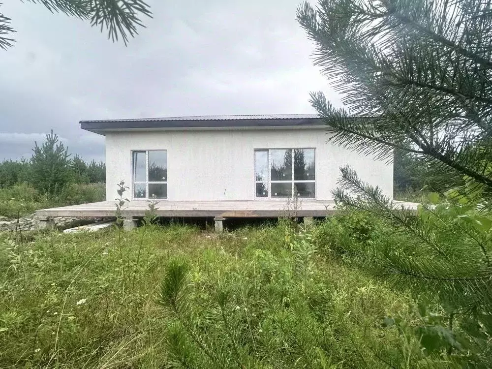 Дом в Свердловская область, Верхнее Дуброво пгт ул. Свободы (150 м) - Фото 1