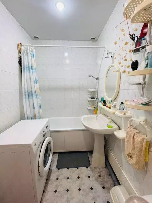 1-к кв. Крым, Симферополь ул. Героев Сталинграда, 25 (36.0 м) - Фото 1