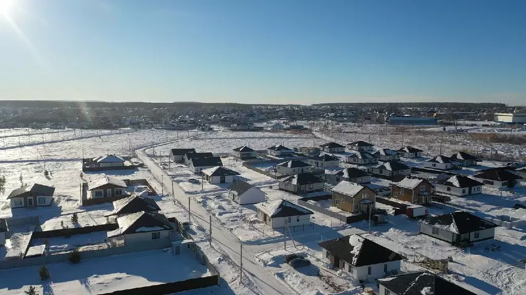 Участок в Свердловская область, Белоярский городской округ, пос. ... - Фото 1