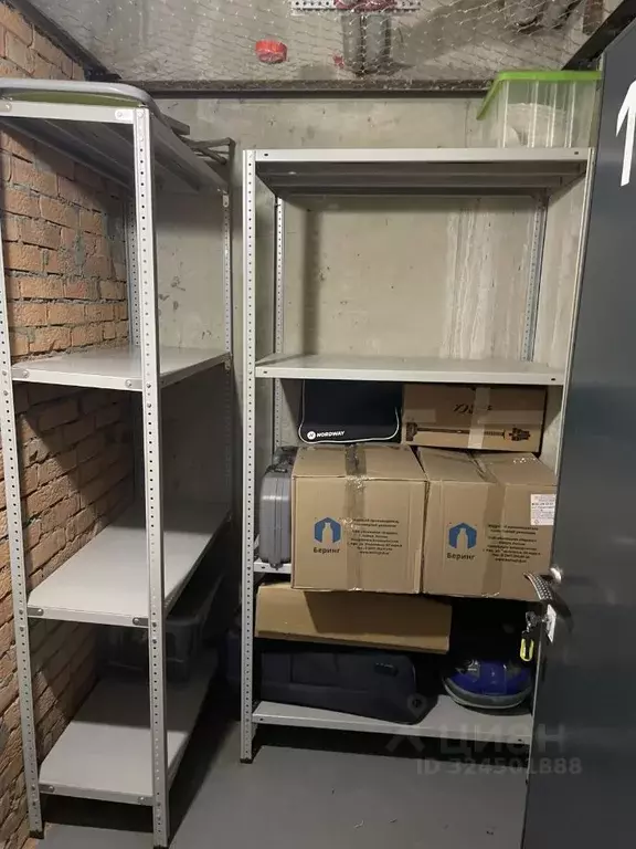 Гараж в Москва ул. Римского-Корсакова, 11к8 (4 м) - Фото 1