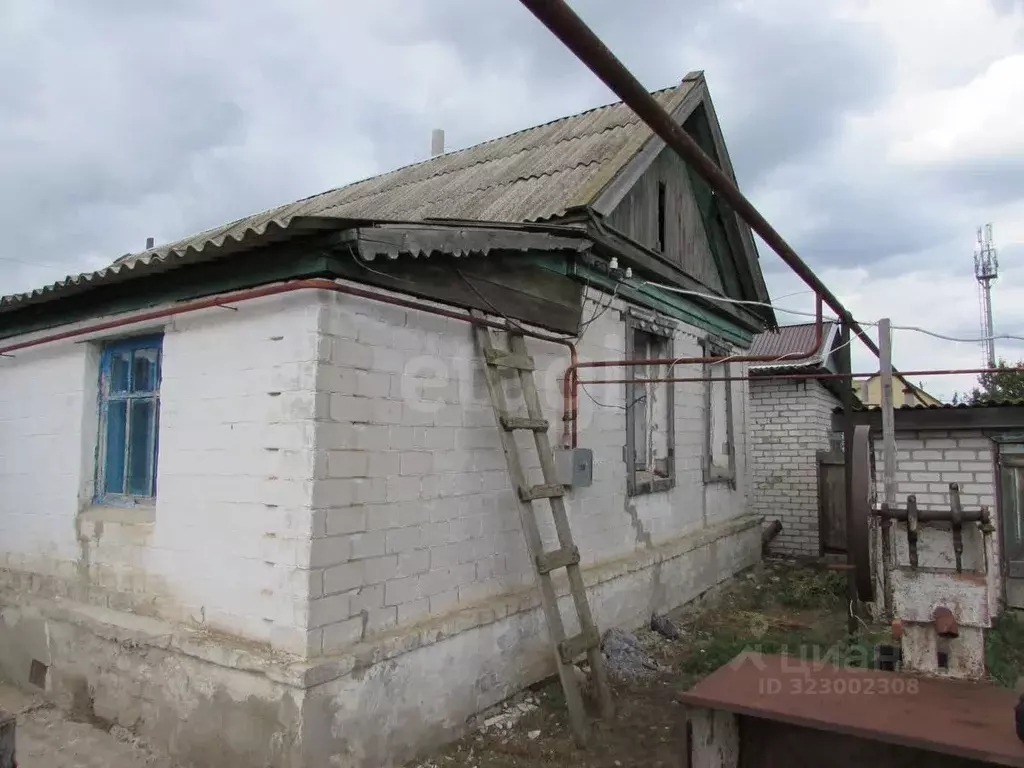 Дом в Волгоградская область, Калач-на-Дону пер. Пушкина, 10 (62 м) - Фото 1