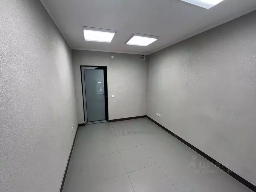 Офис в Татарстан, Казань ул. Красной Позиции, 2 (11 м) - Фото 1