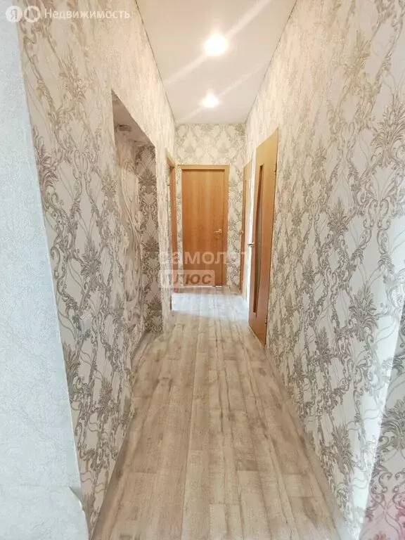 3-комнатная квартира: Комсомольск-на-Амуре, улица Жуковского, 44 (78.3 ... - Фото 1