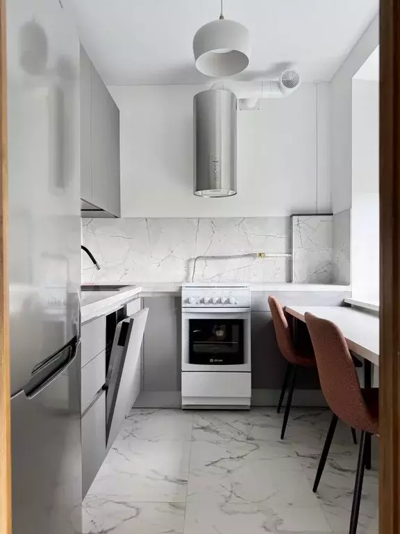 1-к. квартира, 32 м, 8/9 эт. - Фото 0