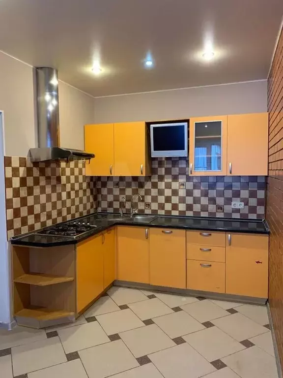 Дом 200 м на участке 6 сот. - Фото 0