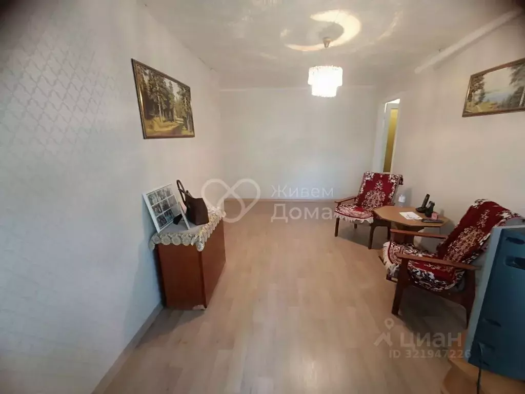 3-к кв. Волгоградская область, Волгоград ул. 64-й Армии, 20 (54.7 м) - Фото 0