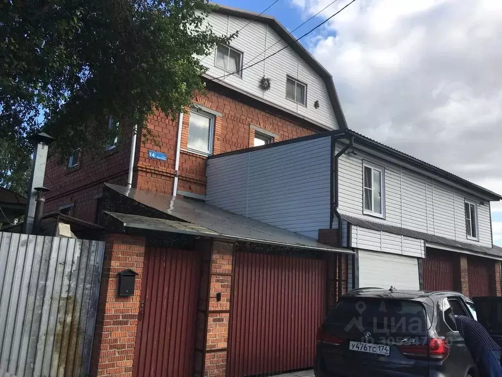 Дом в Челябинская область, Челябинск Братская ул., 14 (350 м) - Фото 0