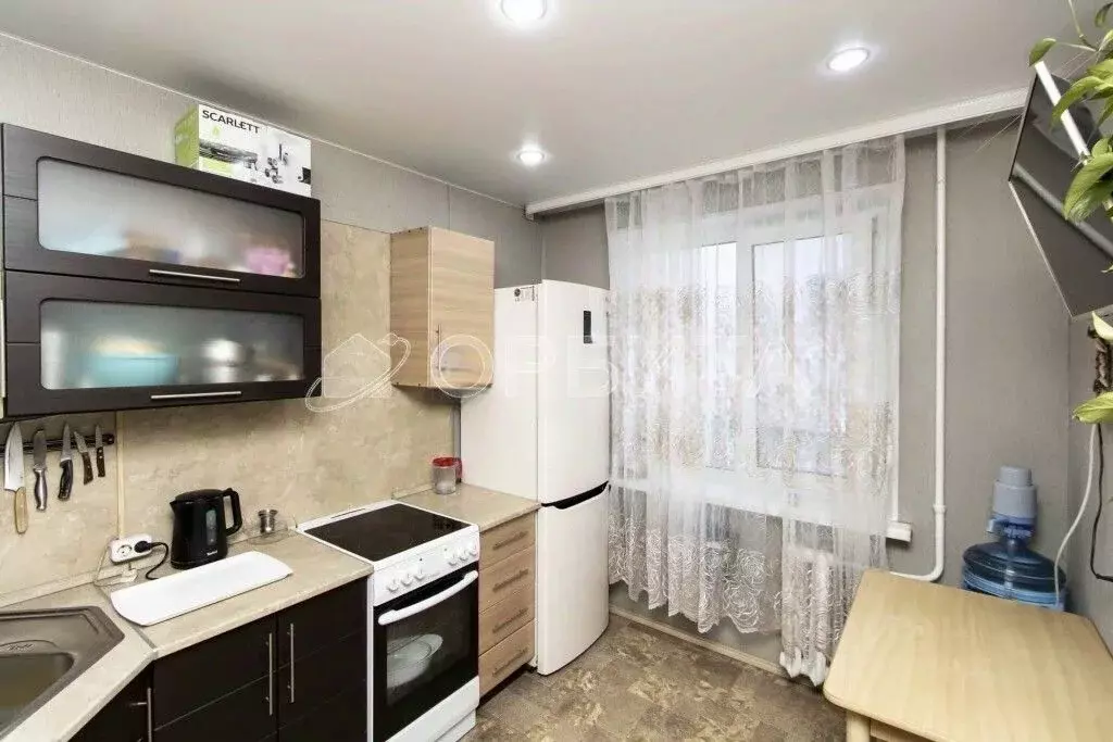 3-к кв. Тюменская область, Тюмень Одесская ул., 44 (65.4 м) - Фото 1