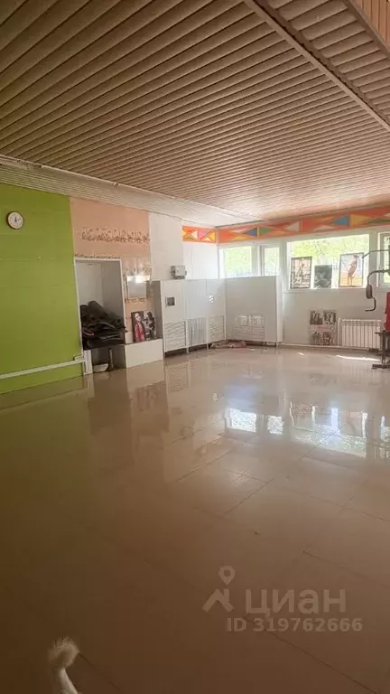 Помещение свободного назначения в Иркутская область, Братск ул. ... - Фото 1