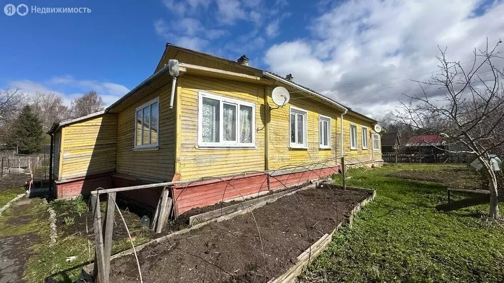 3-комнатная квартира: село Устье, Окружная улица, 33 (60 м) - Фото 0