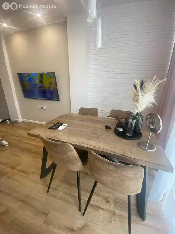 2-комнатная квартира: Краснодар, улица Адмирала Крузенштерна, 6 (58 м) - Фото 1