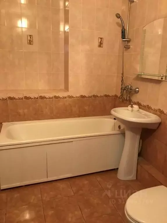 1-к кв. Калужская область, Калуга ул. Маяковского, 68 (48.0 м) - Фото 0