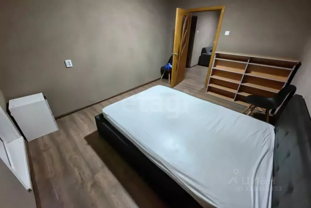 3-к кв. Санкт-Петербург ул. Дыбенко, 12к1Ж (58.7 м) - Фото 1