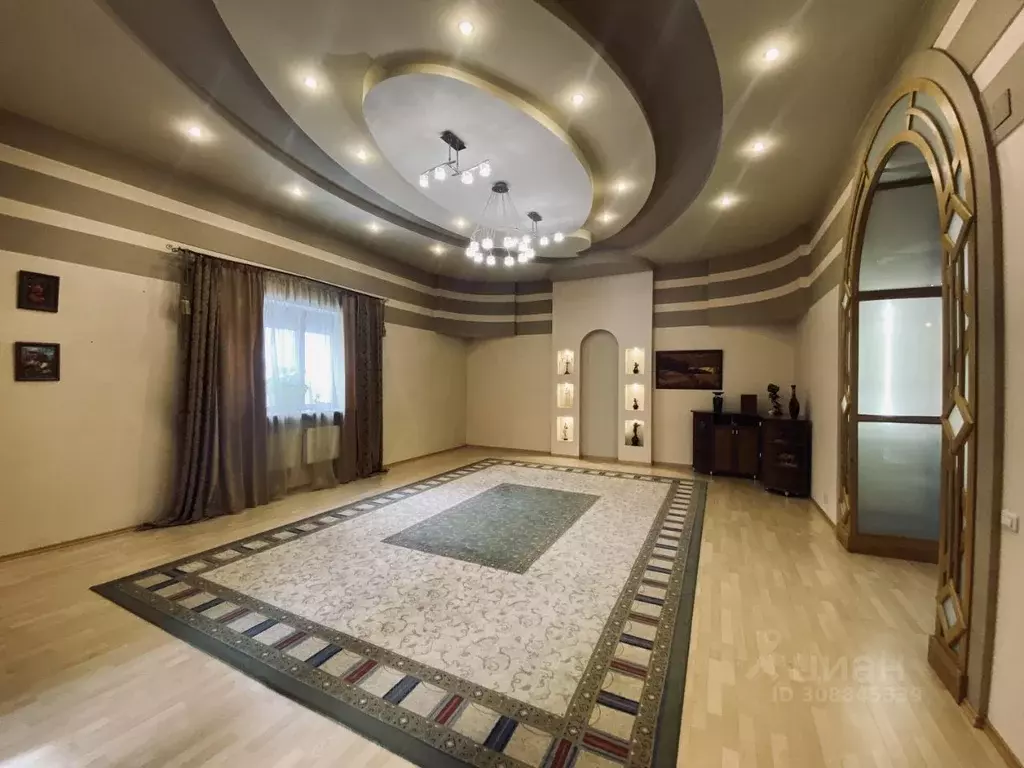 Дом в Челябинская область, Магнитогорск Комсомольская ул. (1000 м) - Фото 1