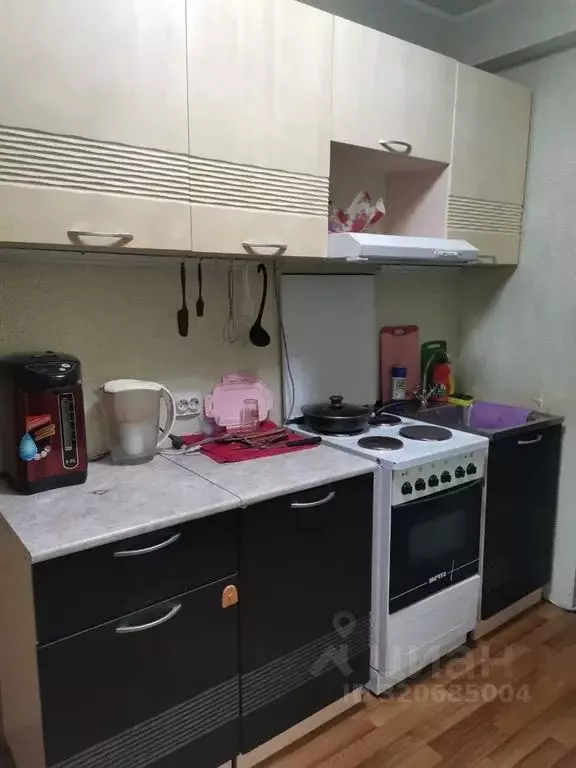 1-к кв. Магаданская область, Ягодное пгт ул. Металлистов, 8 (42.0 м) - Фото 1