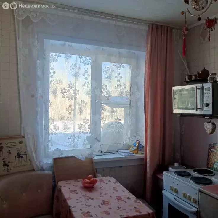 3-комнатная квартира: Усть-Илимск, улица Булгакова, 11 (62.6 м) - Фото 0