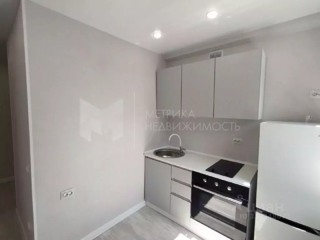 1-к кв. Тюменская область, Тюмень Олимпийская ул., 42 (28.7 м) - Фото 2