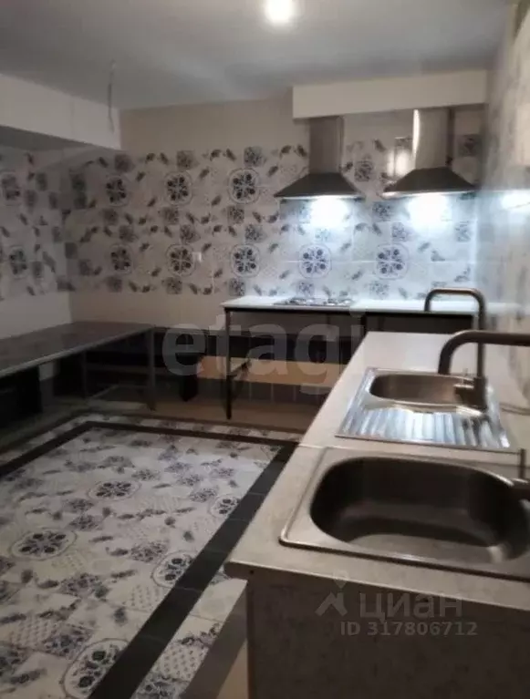 Дом в Ростовская область, Ростов-на-Дону Подъездная ул. (150 м) - Фото 1