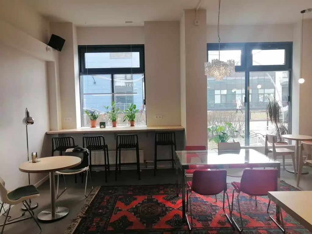 Помещение свободного назначения в Санкт-Петербург ул. Парфеновская, ... - Фото 1